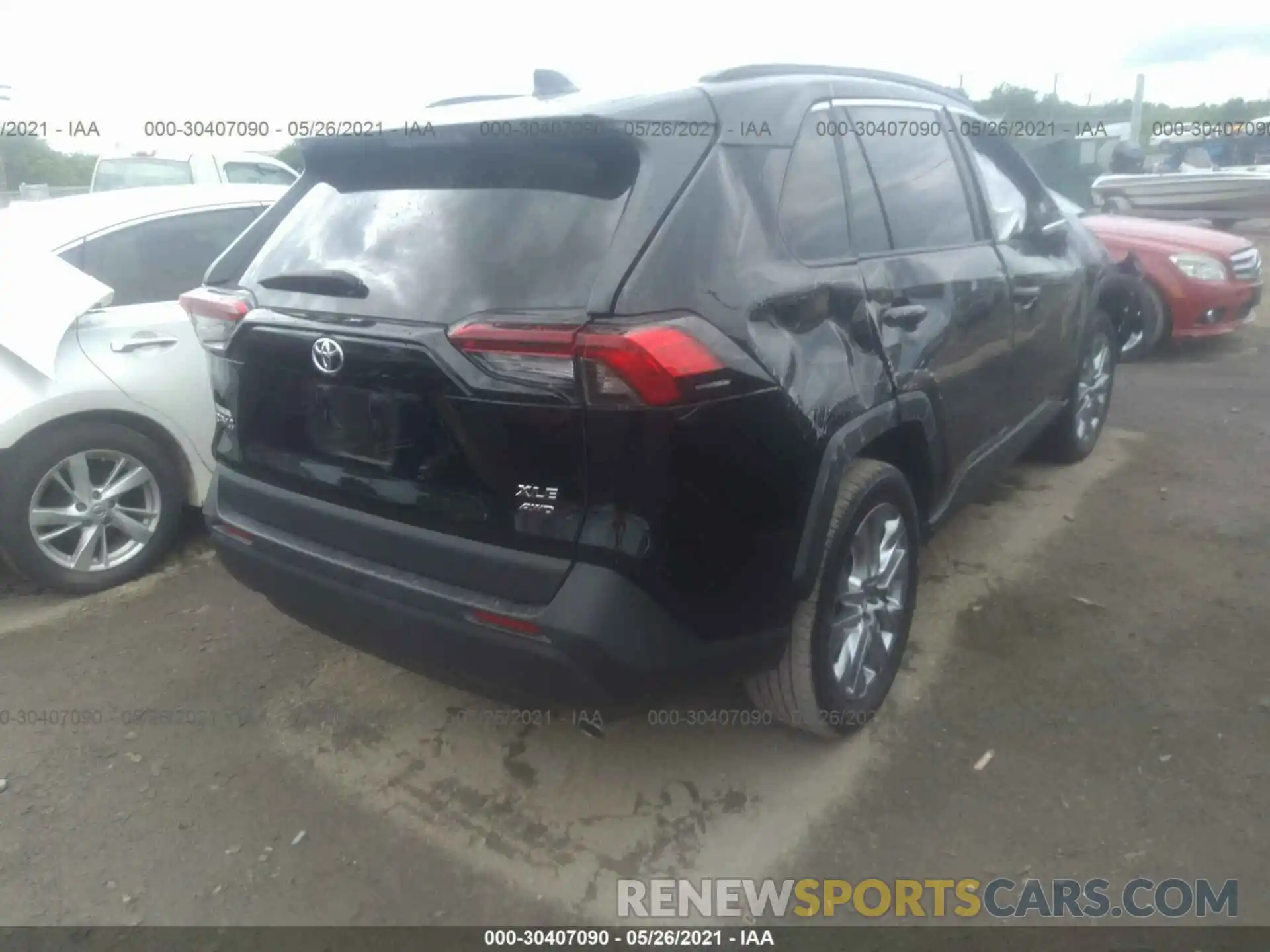 4 Photograph of a damaged car 2T3A1RFV8KC011529 TOYOTA RAV4 2019