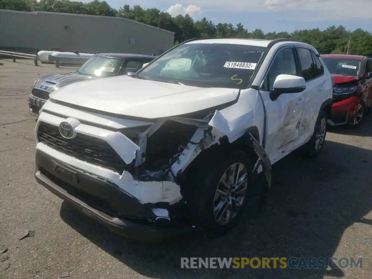 2 Photograph of a damaged car 2T3A1RFV8KC021414 TOYOTA RAV4 2019