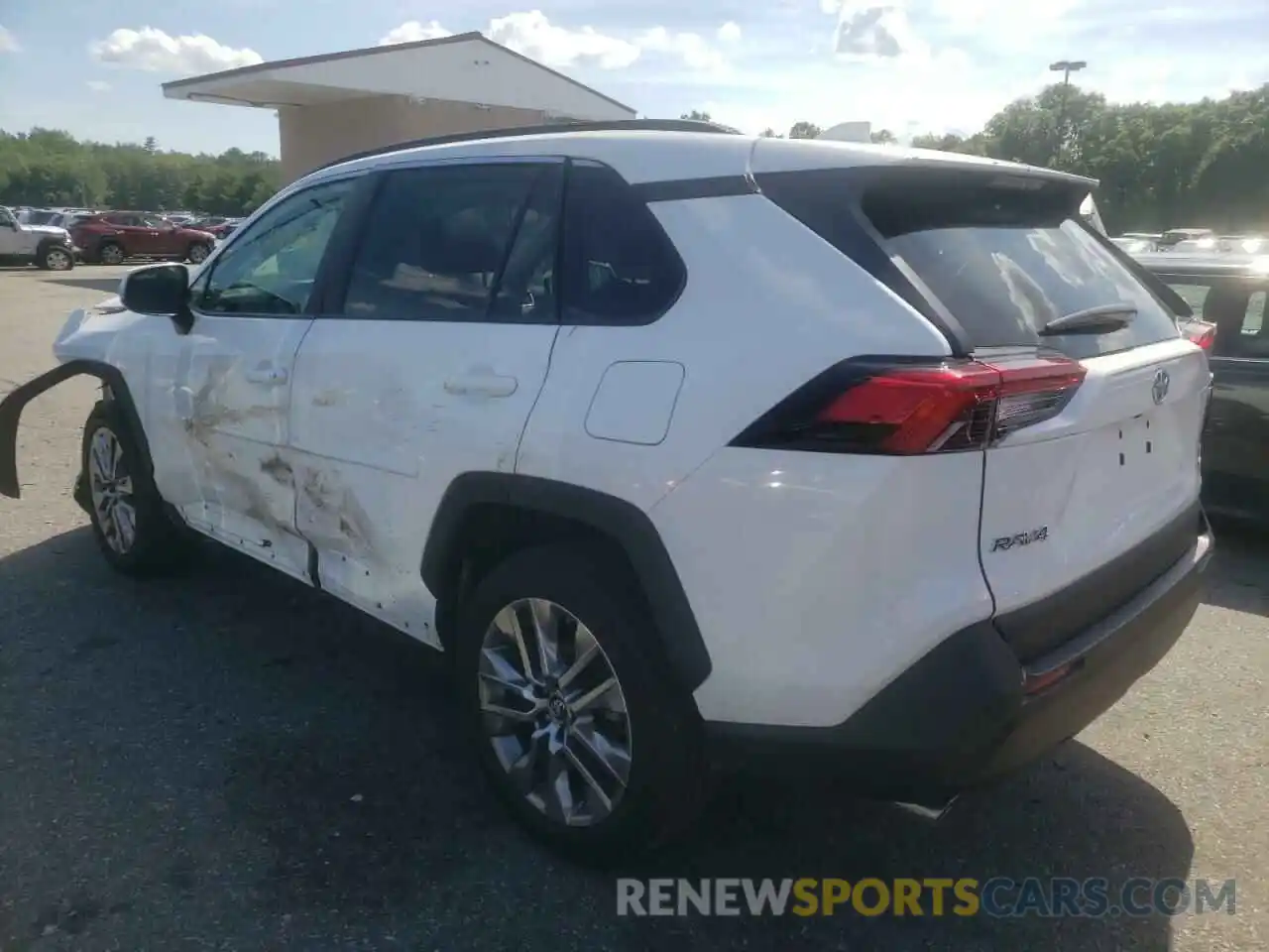 3 Photograph of a damaged car 2T3A1RFV8KC021414 TOYOTA RAV4 2019