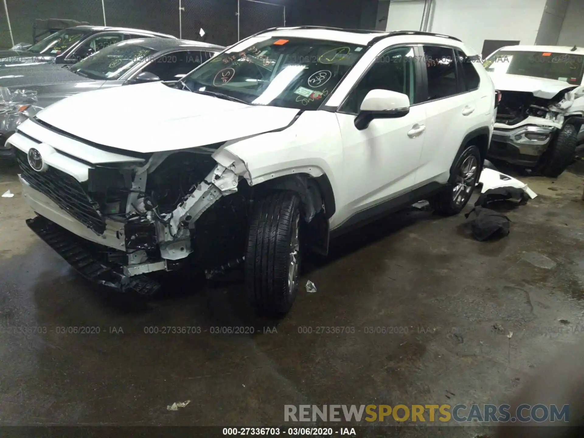 2 Photograph of a damaged car 2T3A1RFV8KC036799 TOYOTA RAV4 2019