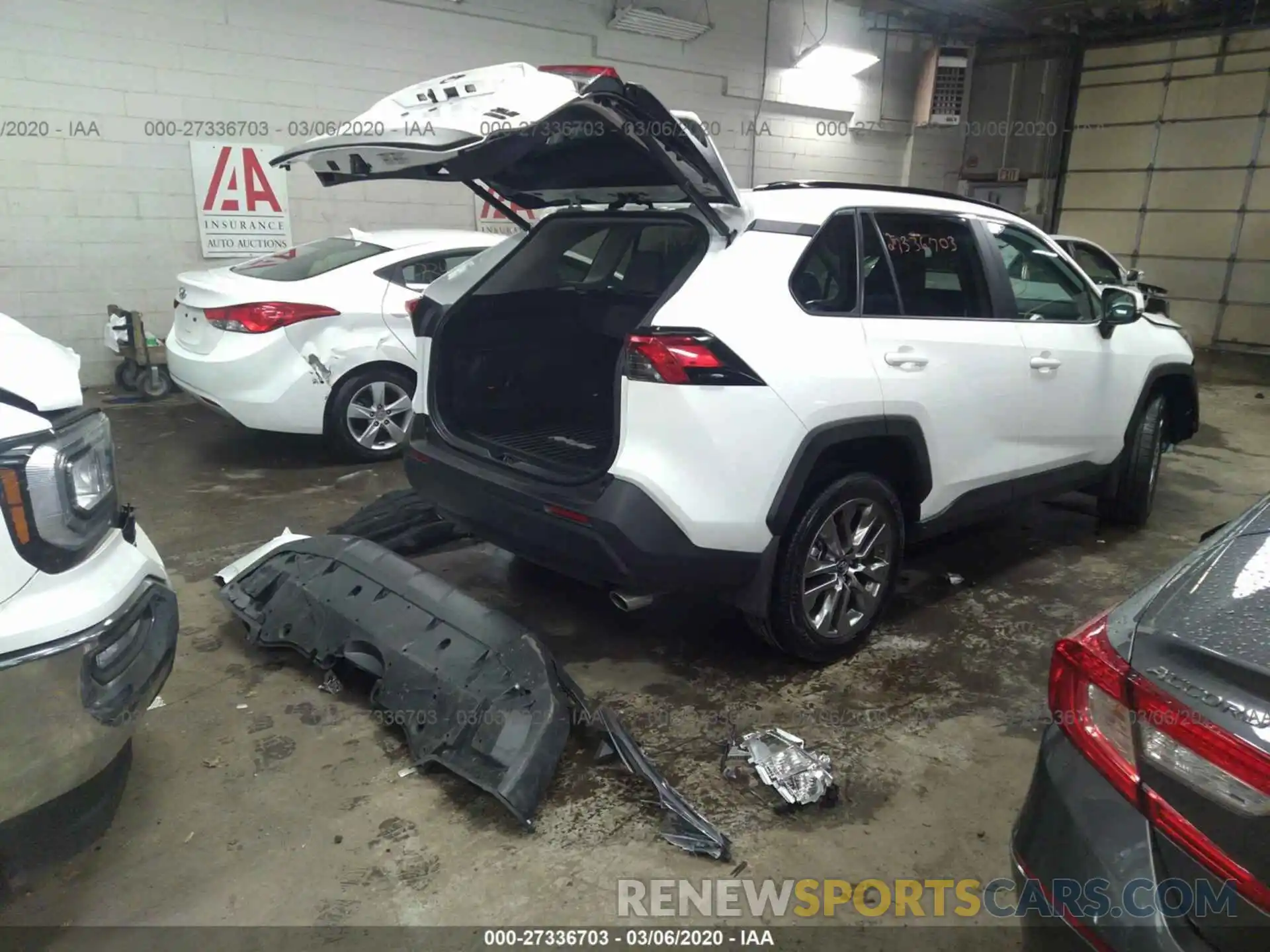 4 Photograph of a damaged car 2T3A1RFV8KC036799 TOYOTA RAV4 2019