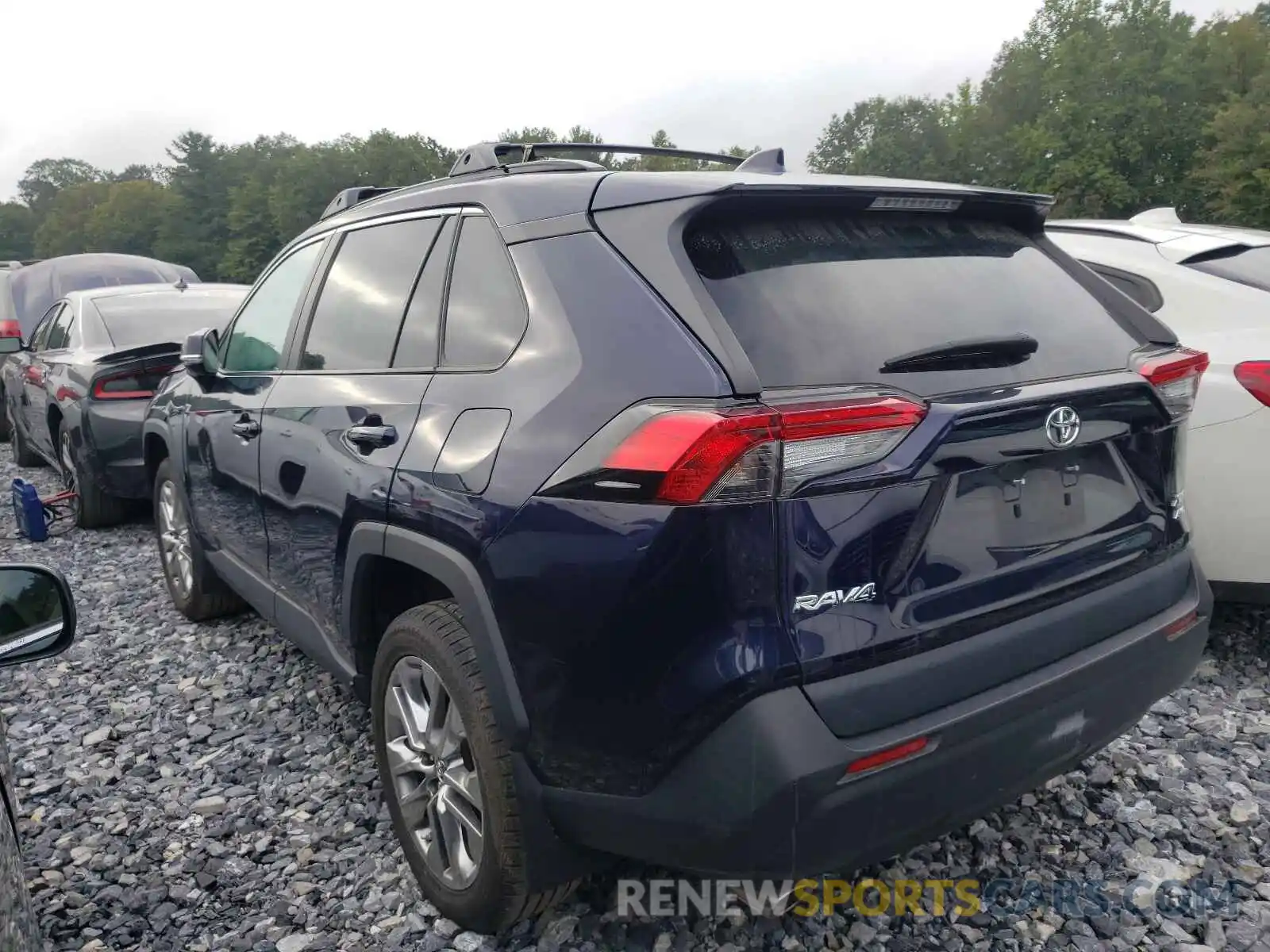 3 Фотография поврежденного автомобиля 2T3A1RFV8KW057764 TOYOTA RAV4 2019