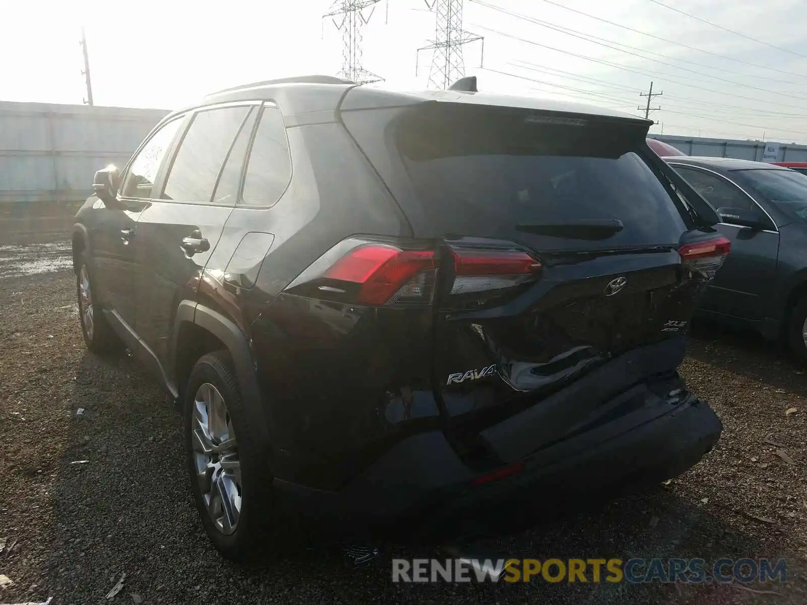 3 Фотография поврежденного автомобиля 2T3A1RFV8KW075150 TOYOTA RAV4 2019