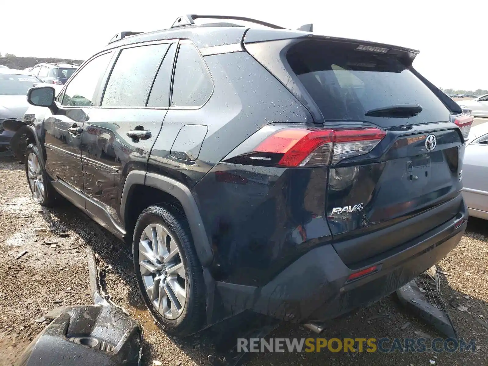 3 Photograph of a damaged car 2T3A1RFV8KW075388 TOYOTA RAV4 2019