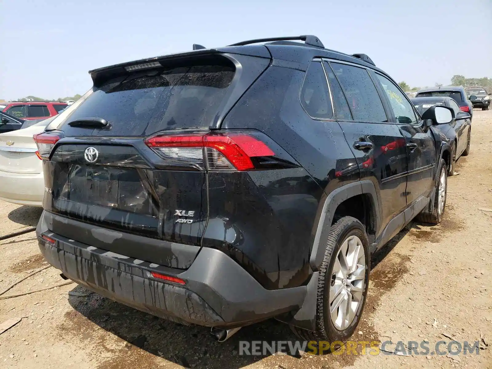 4 Photograph of a damaged car 2T3A1RFV8KW075388 TOYOTA RAV4 2019