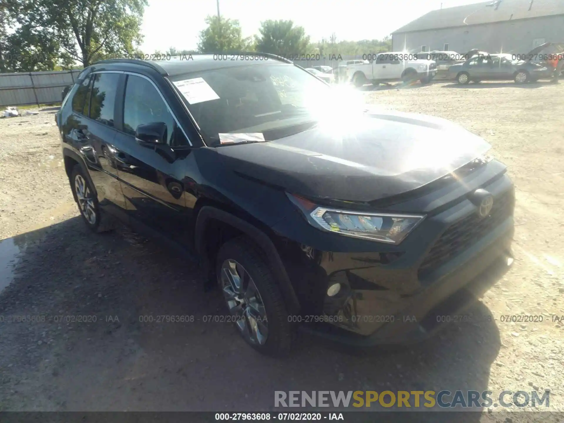 1 Photograph of a damaged car 2T3A1RFV9KC024628 TOYOTA RAV4 2019