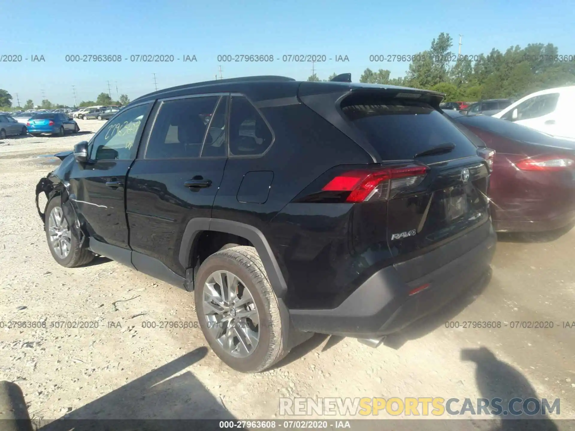 3 Photograph of a damaged car 2T3A1RFV9KC024628 TOYOTA RAV4 2019