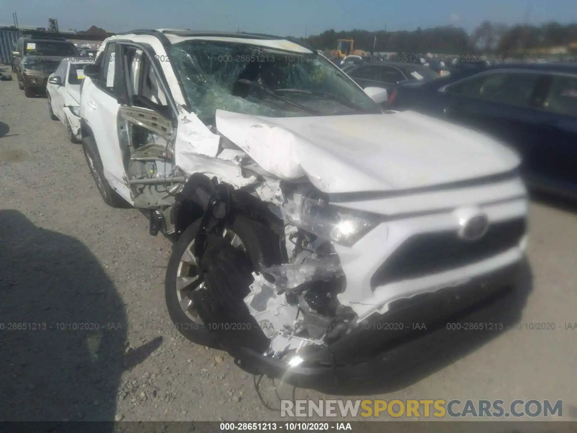 6 Photograph of a damaged car 2T3A1RFV9KC044720 TOYOTA RAV4 2019