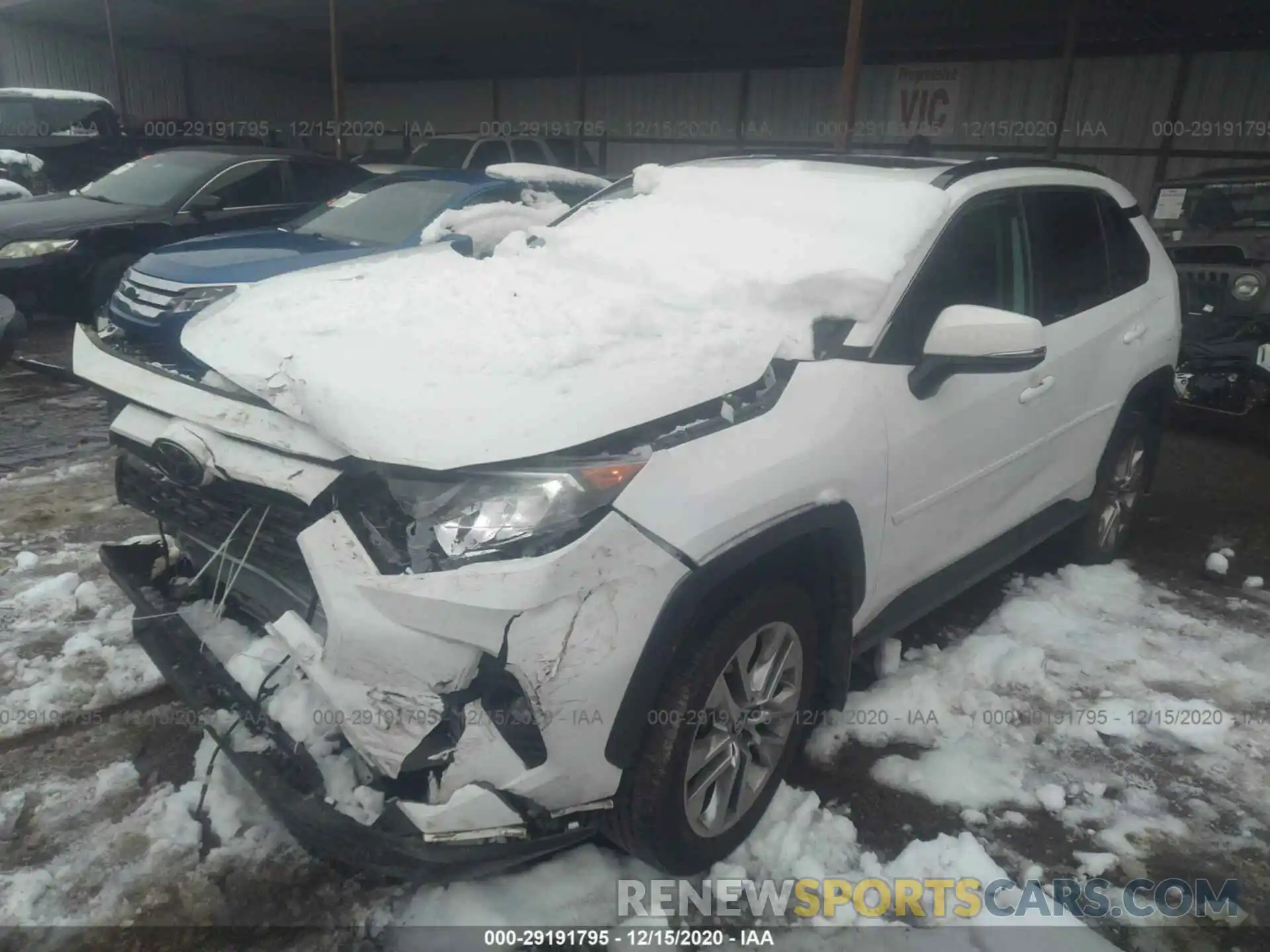 2 Photograph of a damaged car 2T3A1RFV9KW013644 TOYOTA RAV4 2019