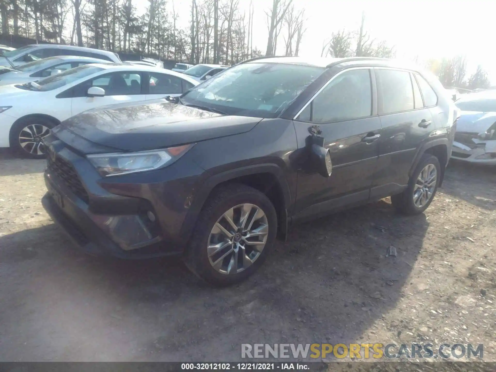 2 Фотография поврежденного автомобиля 2T3A1RFV9KW054081 TOYOTA RAV4 2019