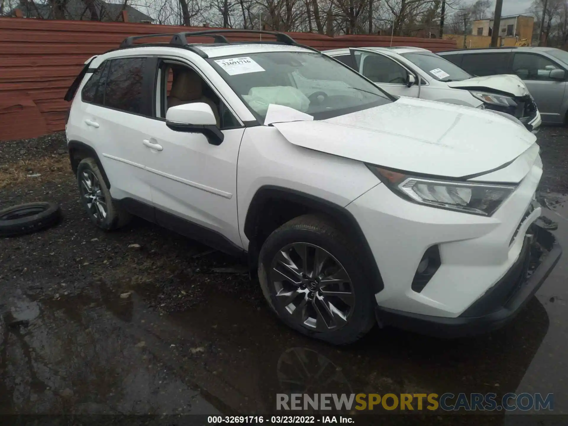 1 Фотография поврежденного автомобиля 2T3A1RFVXKC024458 TOYOTA RAV4 2019