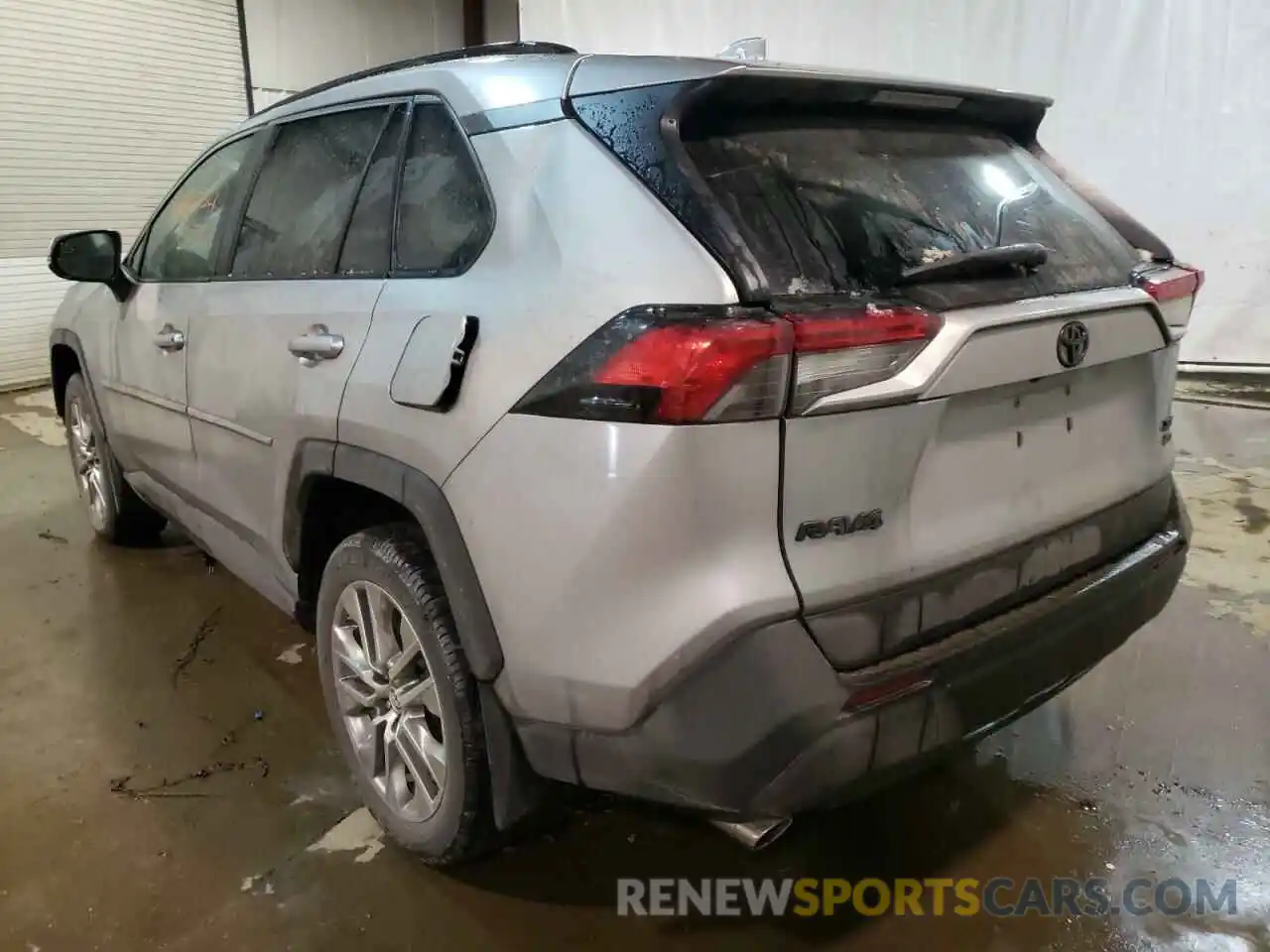 3 Photograph of a damaged car 2T3A1RFVXKC039493 TOYOTA RAV4 2019