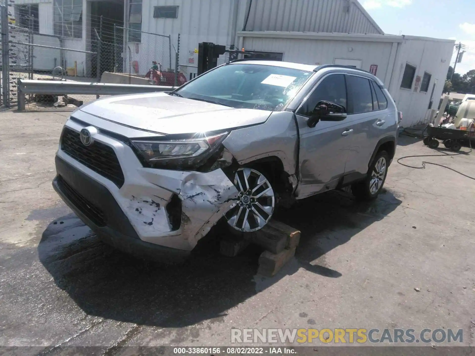 2 Фотография поврежденного автомобиля 2T3A1RFVXKC043690 TOYOTA RAV4 2019