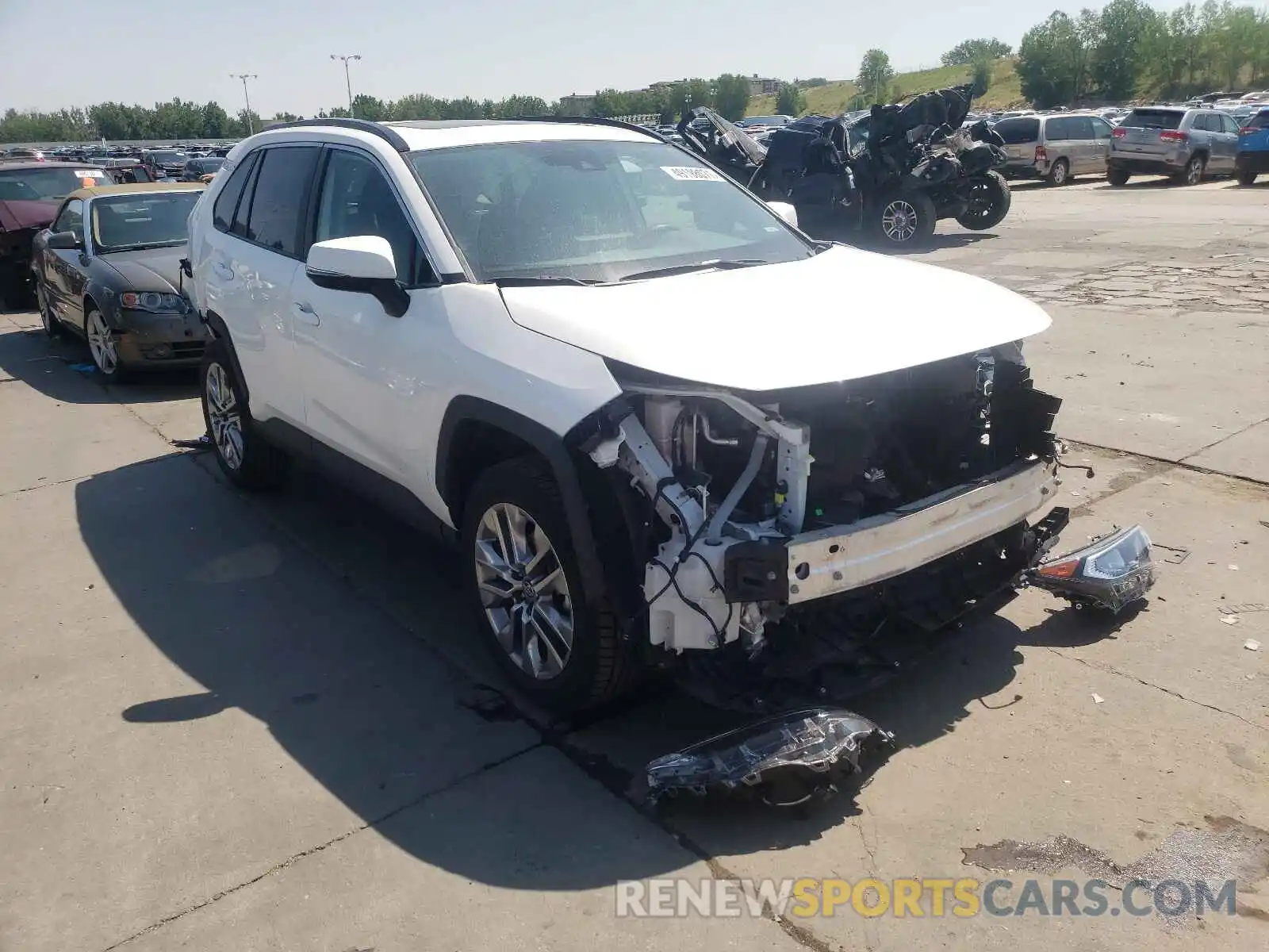 1 Photograph of a damaged car 2T3A1RFVXKC047223 TOYOTA RAV4 2019