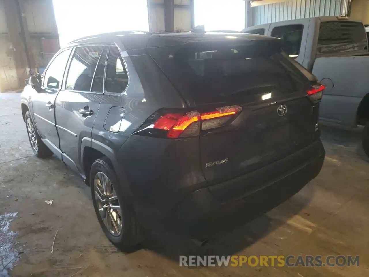 3 Photograph of a damaged car 2T3A1RFVXKW008436 TOYOTA RAV4 2019