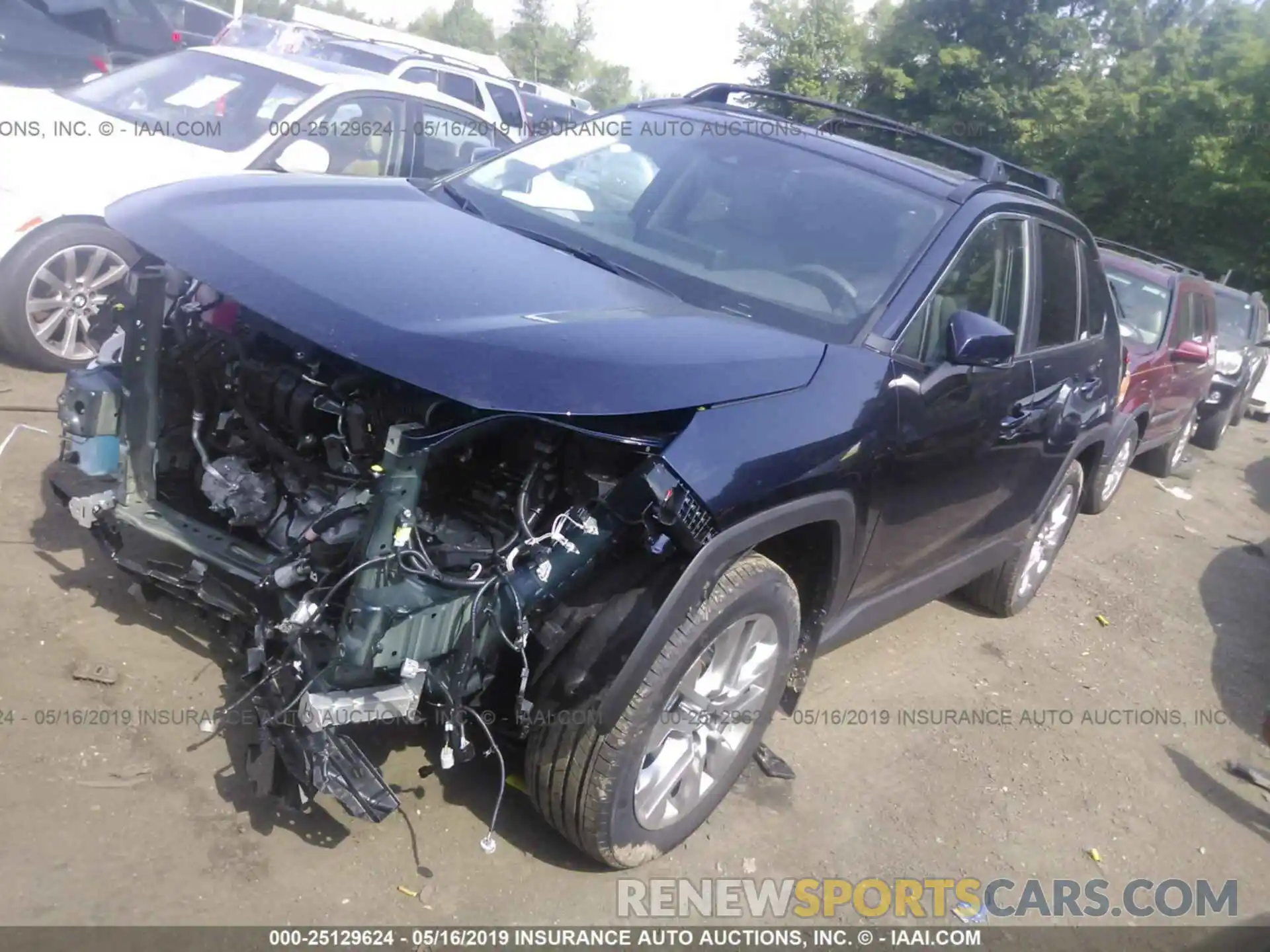 2 Photograph of a damaged car 2T3A1RFVXKW010171 TOYOTA RAV4 2019