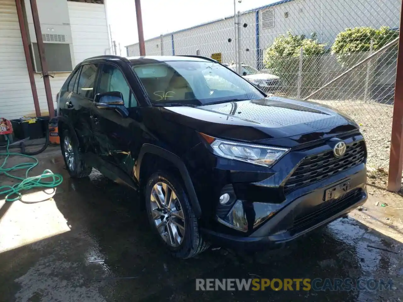 1 Photograph of a damaged car 2T3A1RFVXKW015502 TOYOTA RAV4 2019