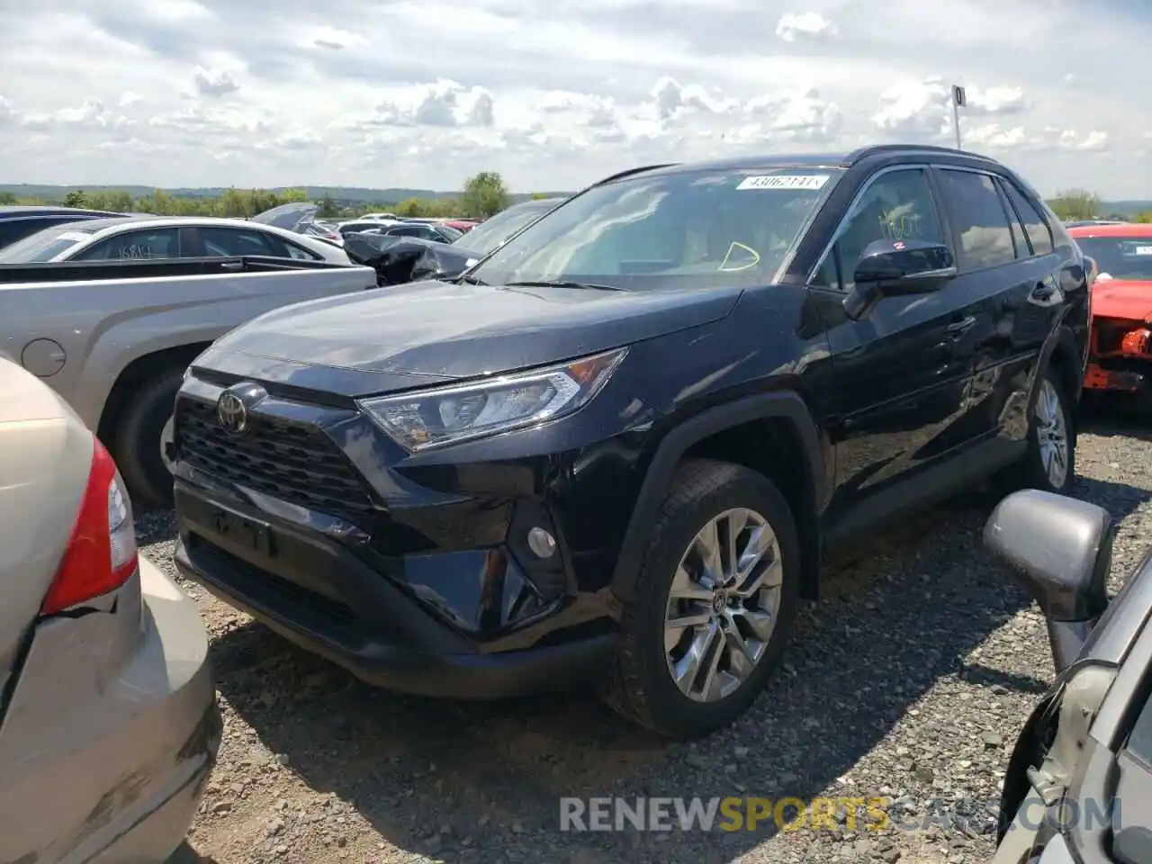 2 Photograph of a damaged car 2T3A1RFVXKW015502 TOYOTA RAV4 2019