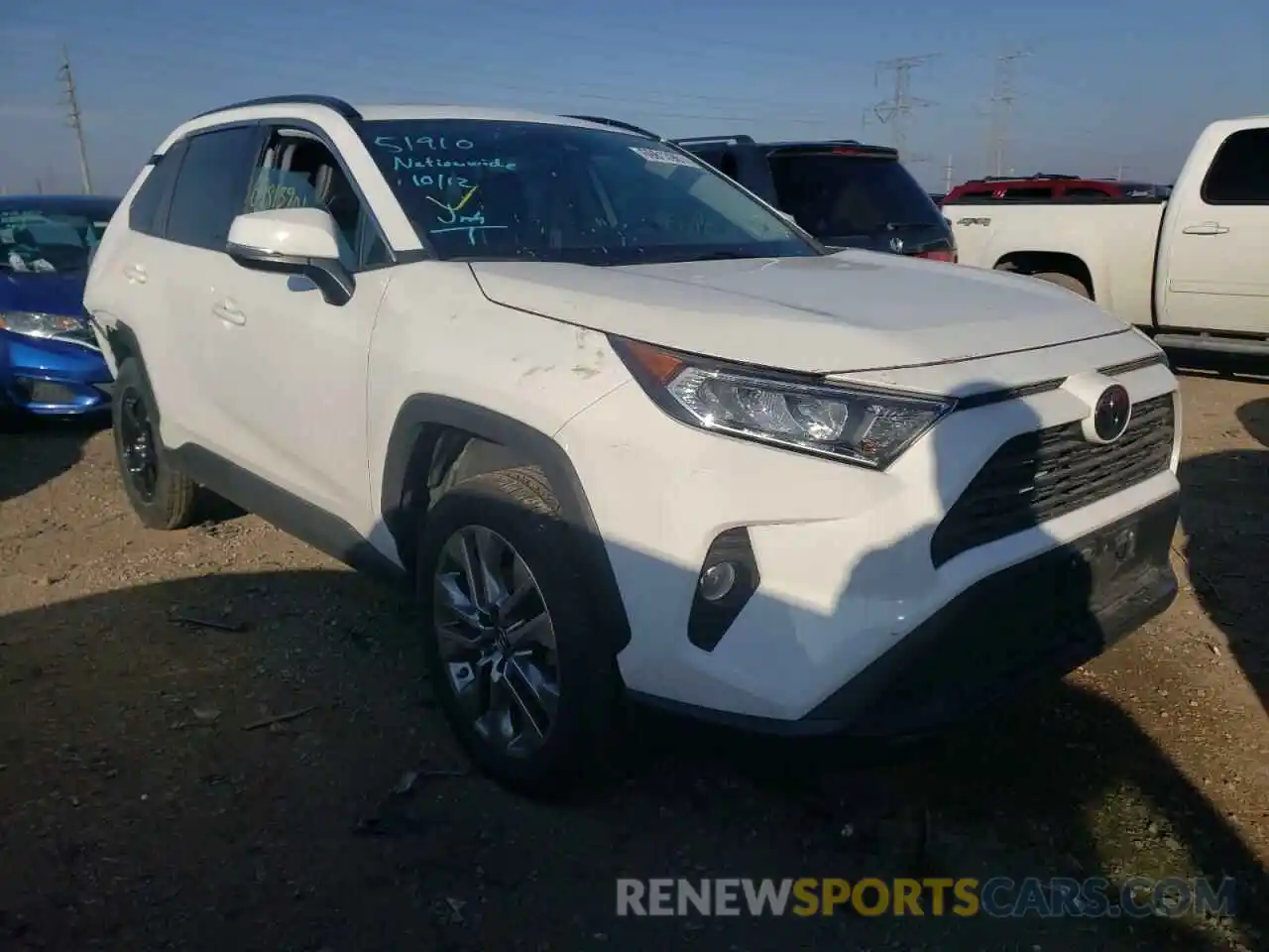 1 Photograph of a damaged car 2T3A1RFVXKW034163 TOYOTA RAV4 2019