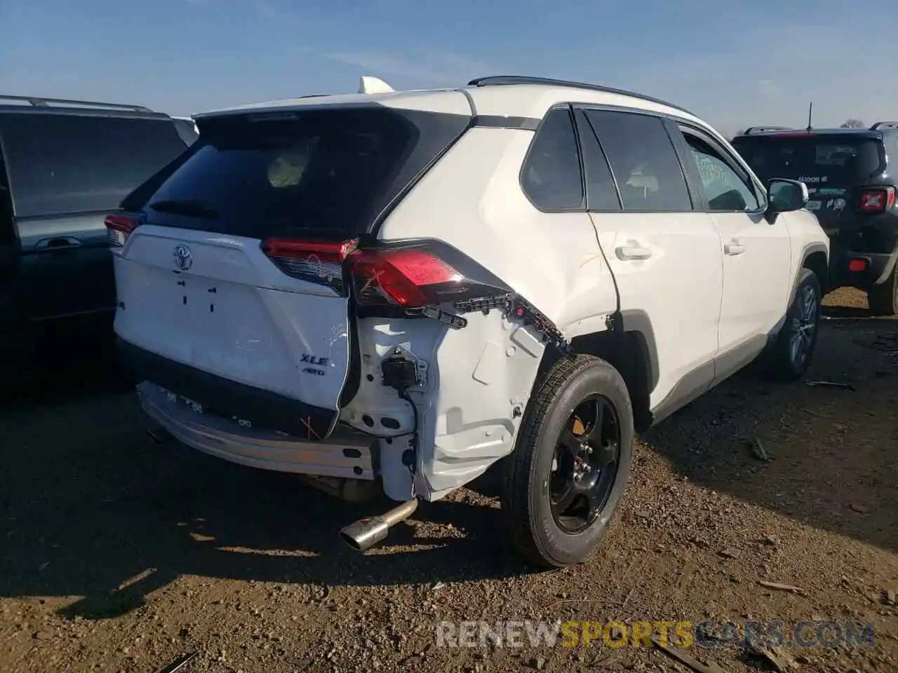 4 Photograph of a damaged car 2T3A1RFVXKW034163 TOYOTA RAV4 2019