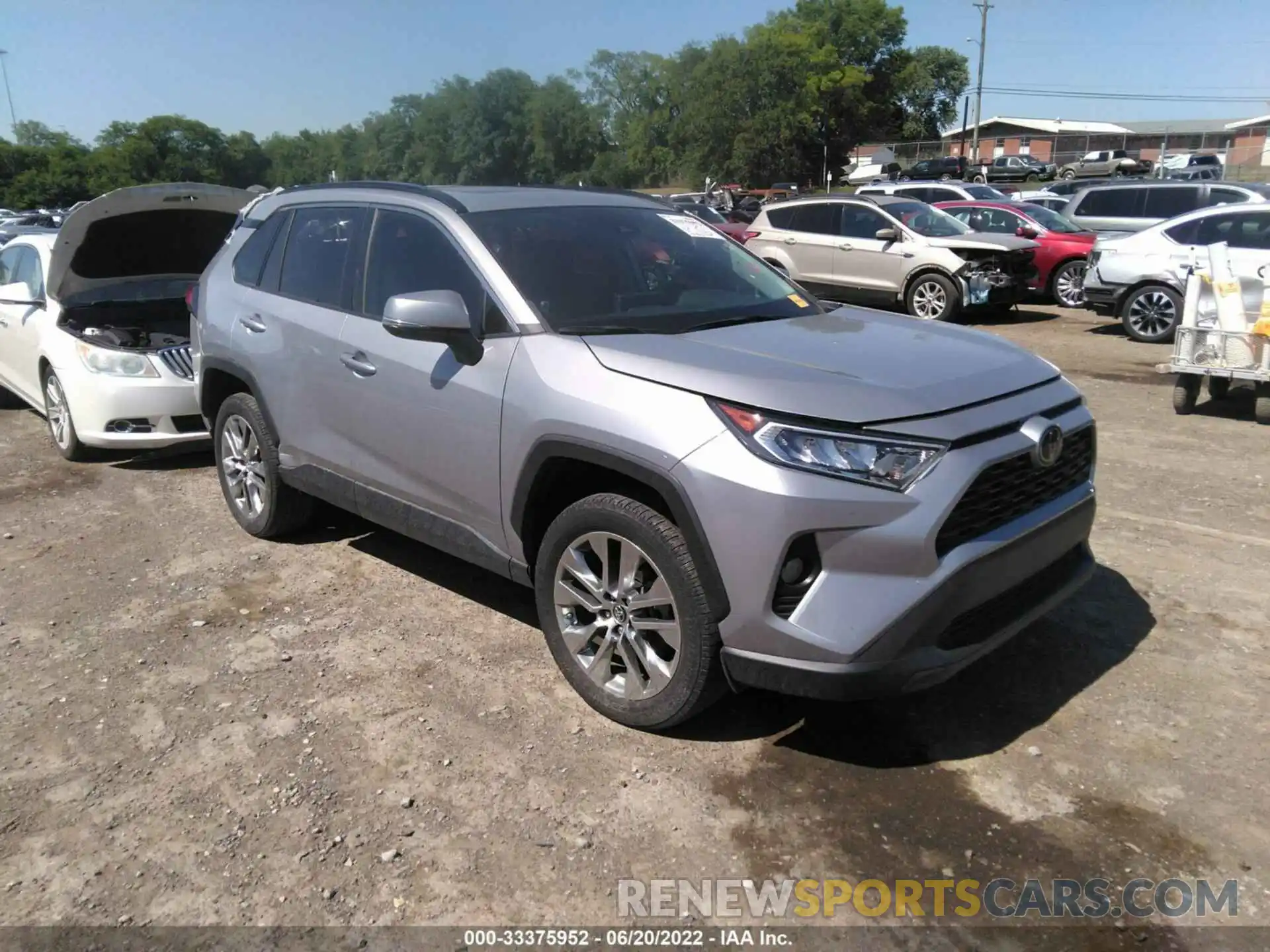 1 Photograph of a damaged car 2T3A1RFVXKW049584 TOYOTA RAV4 2019