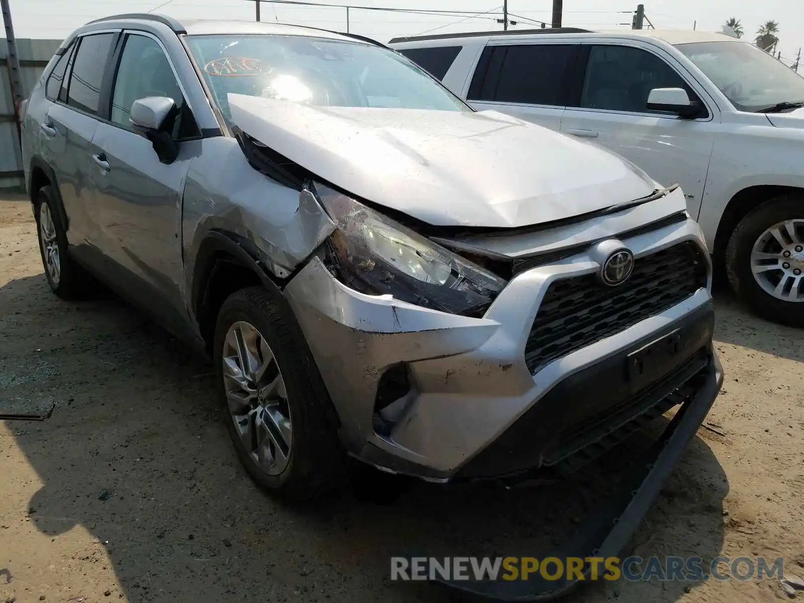 1 Photograph of a damaged car 2T3A1RFVXKW049617 TOYOTA RAV4 2019