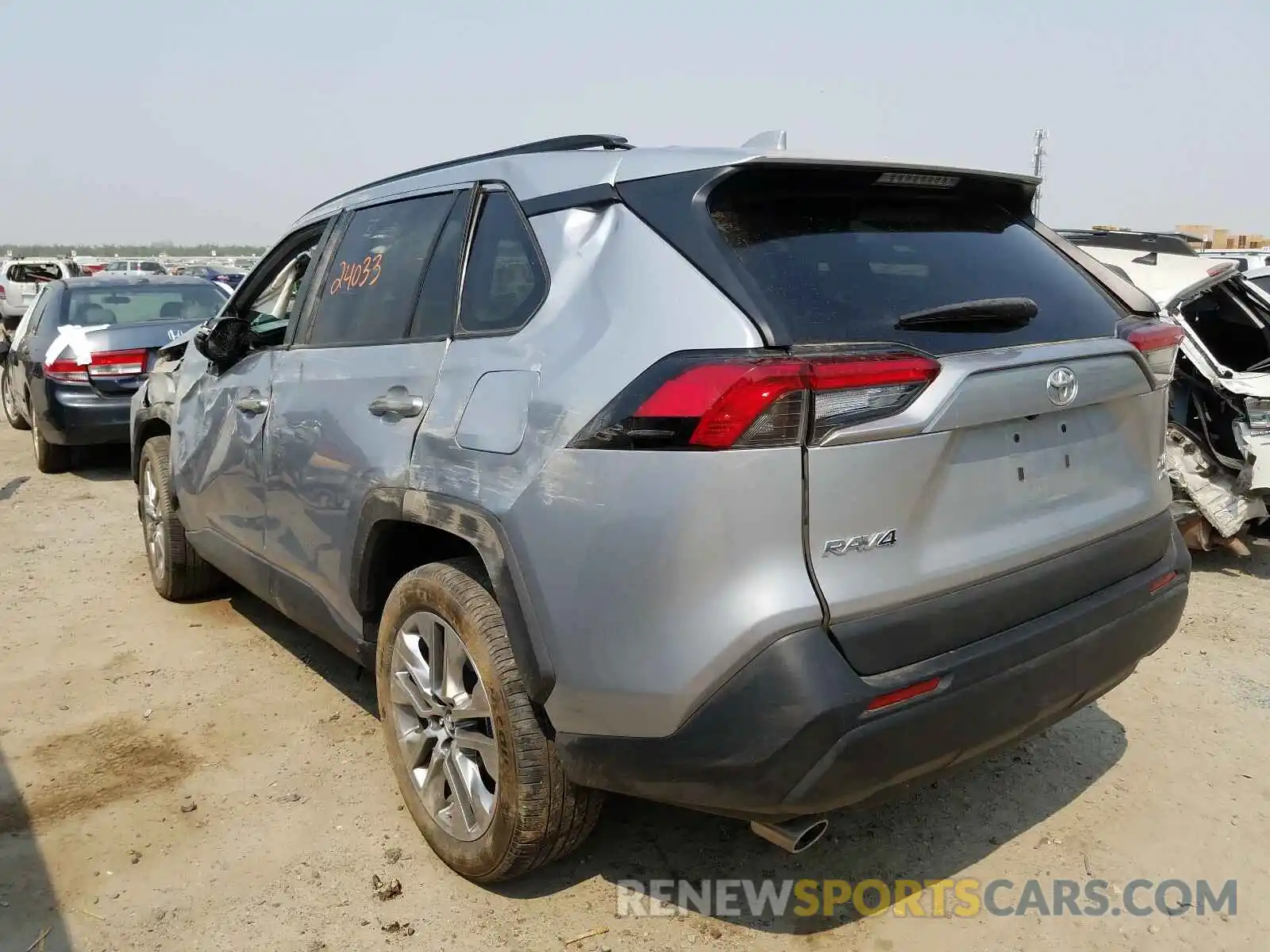 3 Photograph of a damaged car 2T3A1RFVXKW049617 TOYOTA RAV4 2019