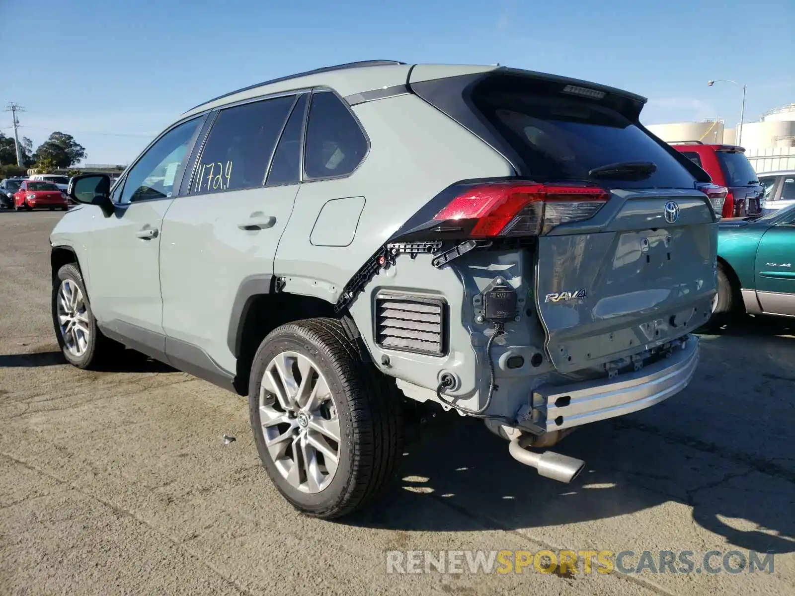 3 Photograph of a damaged car 2T3A1RFVXKW053330 TOYOTA RAV4 2019