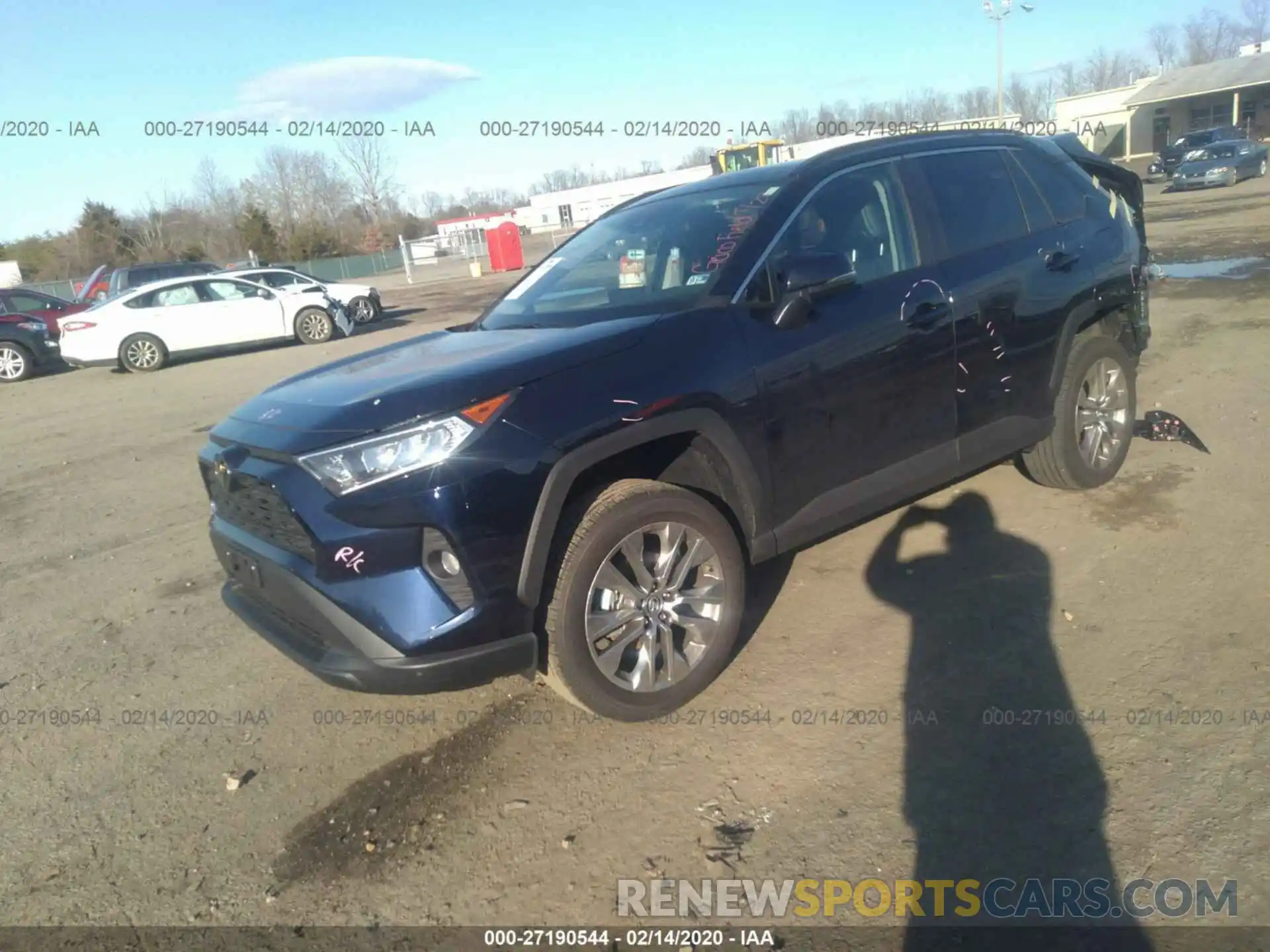 2 Фотография поврежденного автомобиля 2T3A1RFVXKW075764 TOYOTA RAV4 2019