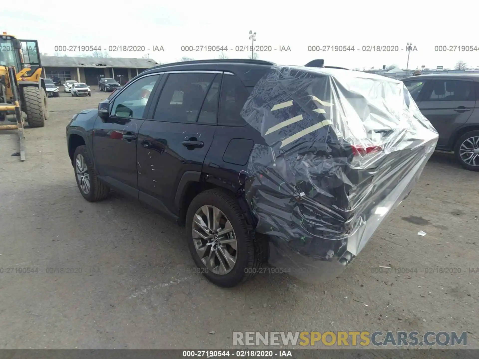 3 Photograph of a damaged car 2T3A1RFVXKW075764 TOYOTA RAV4 2019