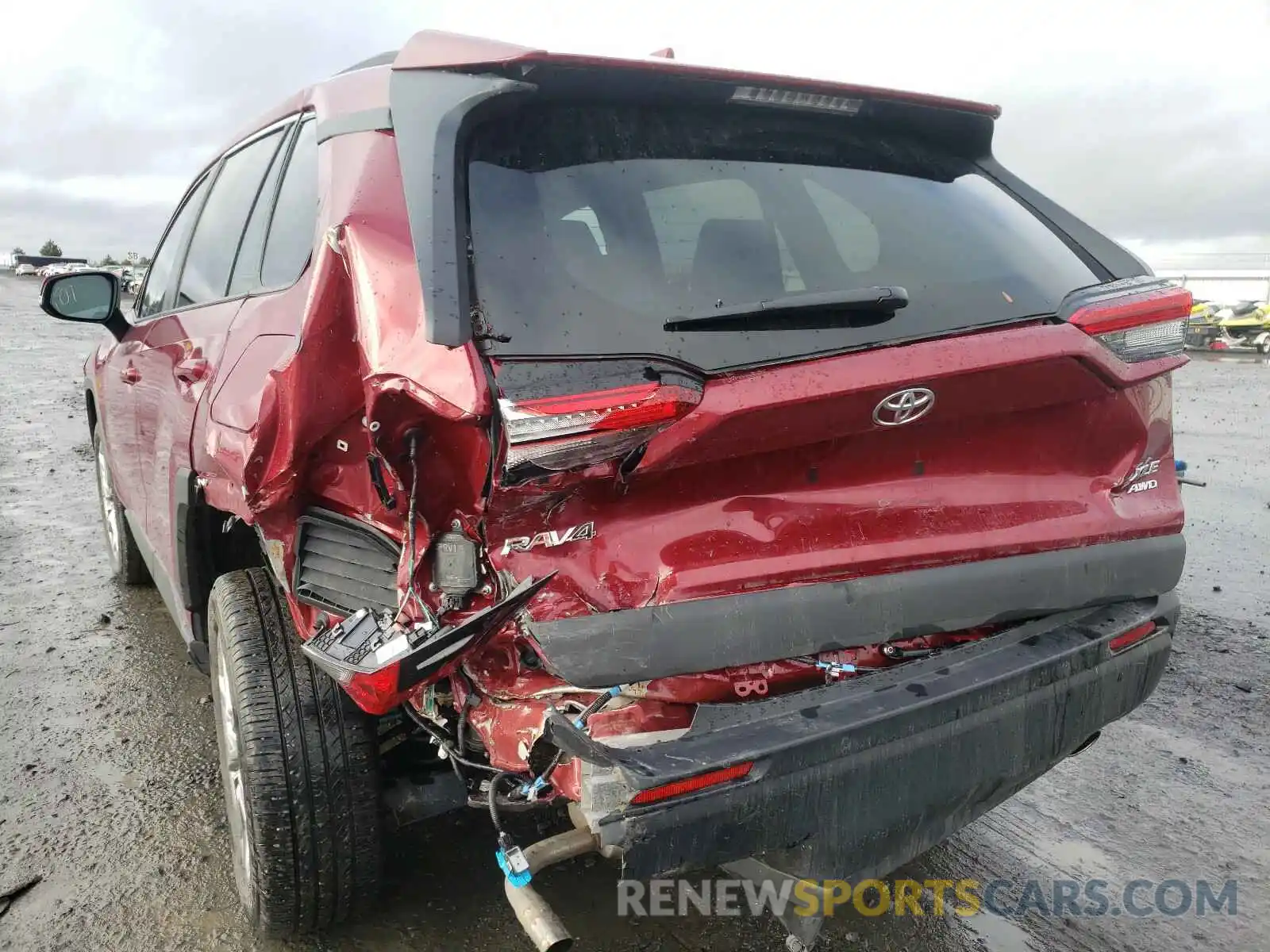 9 Photograph of a damaged car 2T3A1RFVXKW078681 TOYOTA RAV4 2019