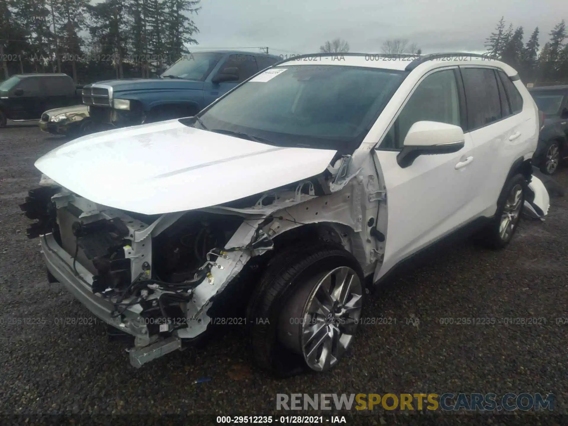 2 Фотография поврежденного автомобиля 2T3A1RFVXKW079572 TOYOTA RAV4 2019