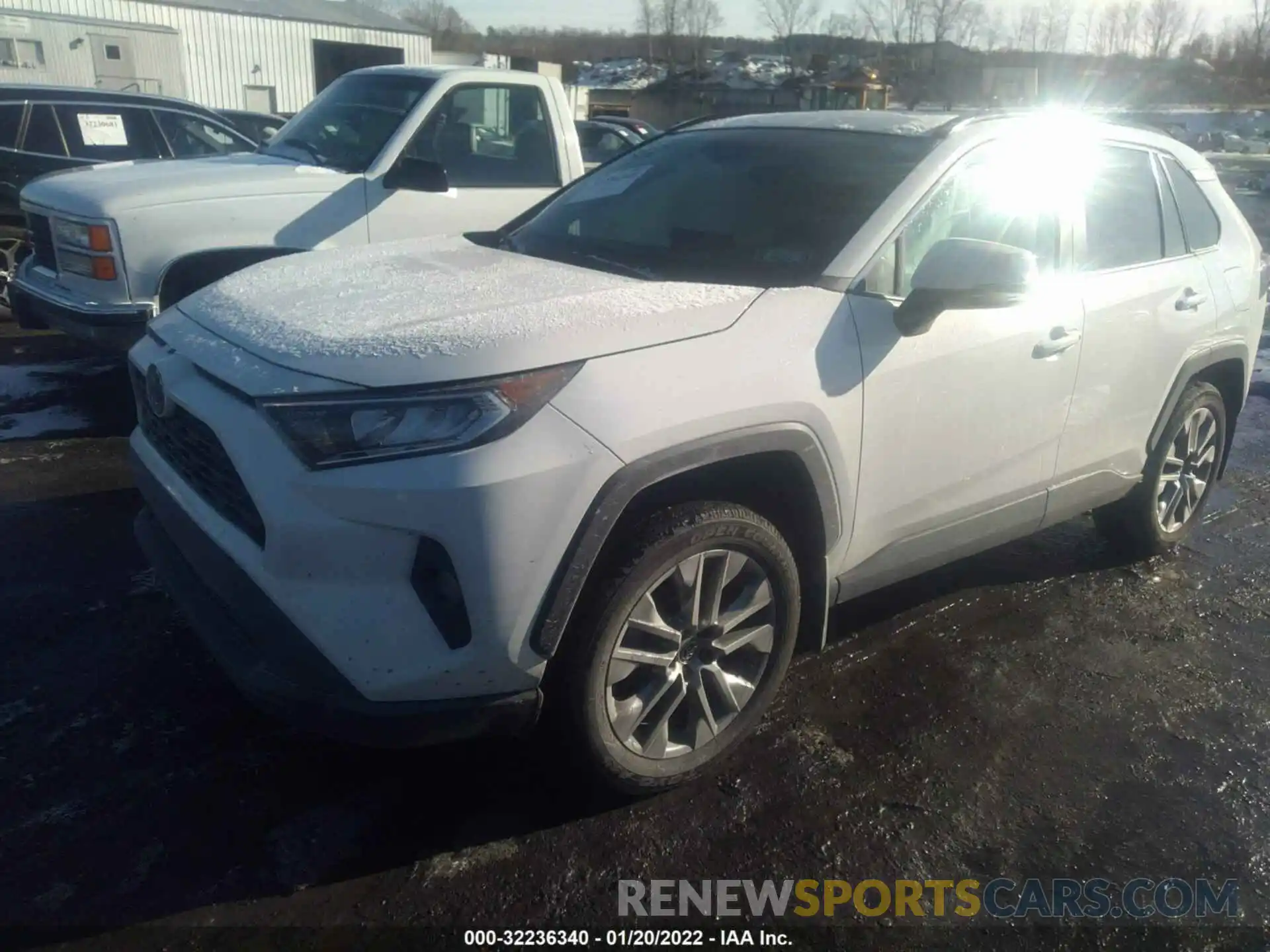 2 Photograph of a damaged car 2T3A1RFVXKW079586 TOYOTA RAV4 2019