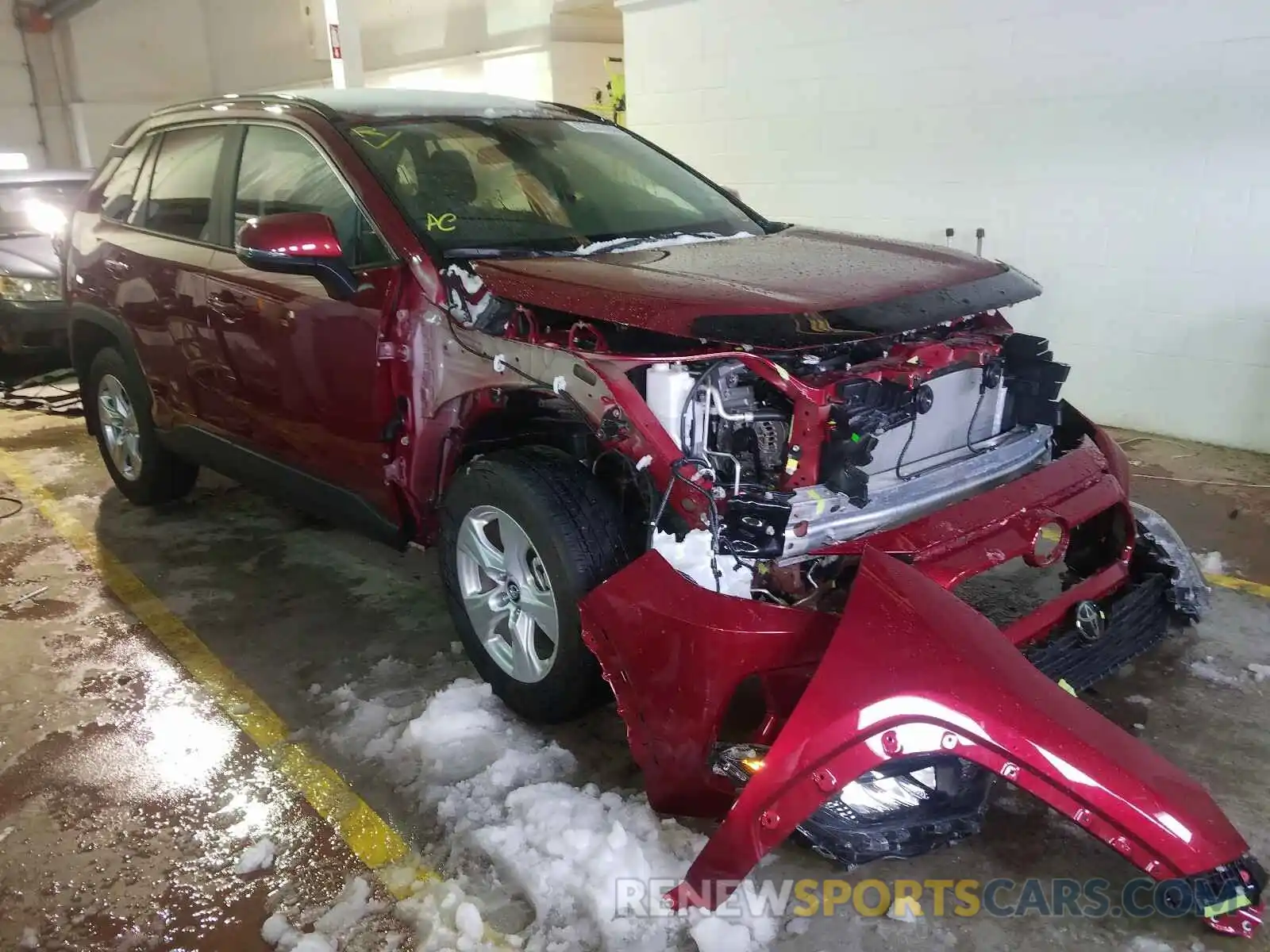 1 Photograph of a damaged car 2T3B1RFV1KW059263 TOYOTA RAV4 2019