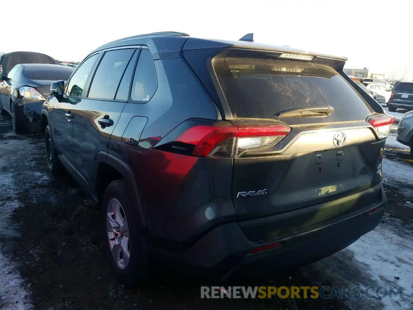 3 Photograph of a damaged car 2T3B1RFV3KW033747 TOYOTA RAV4 2019