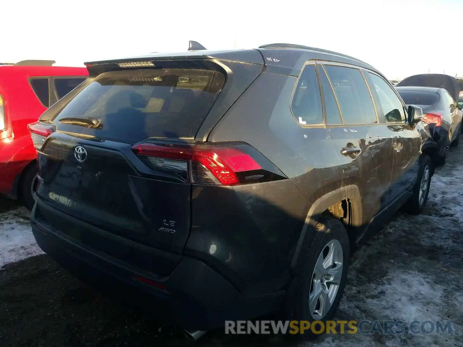 4 Photograph of a damaged car 2T3B1RFV3KW033747 TOYOTA RAV4 2019