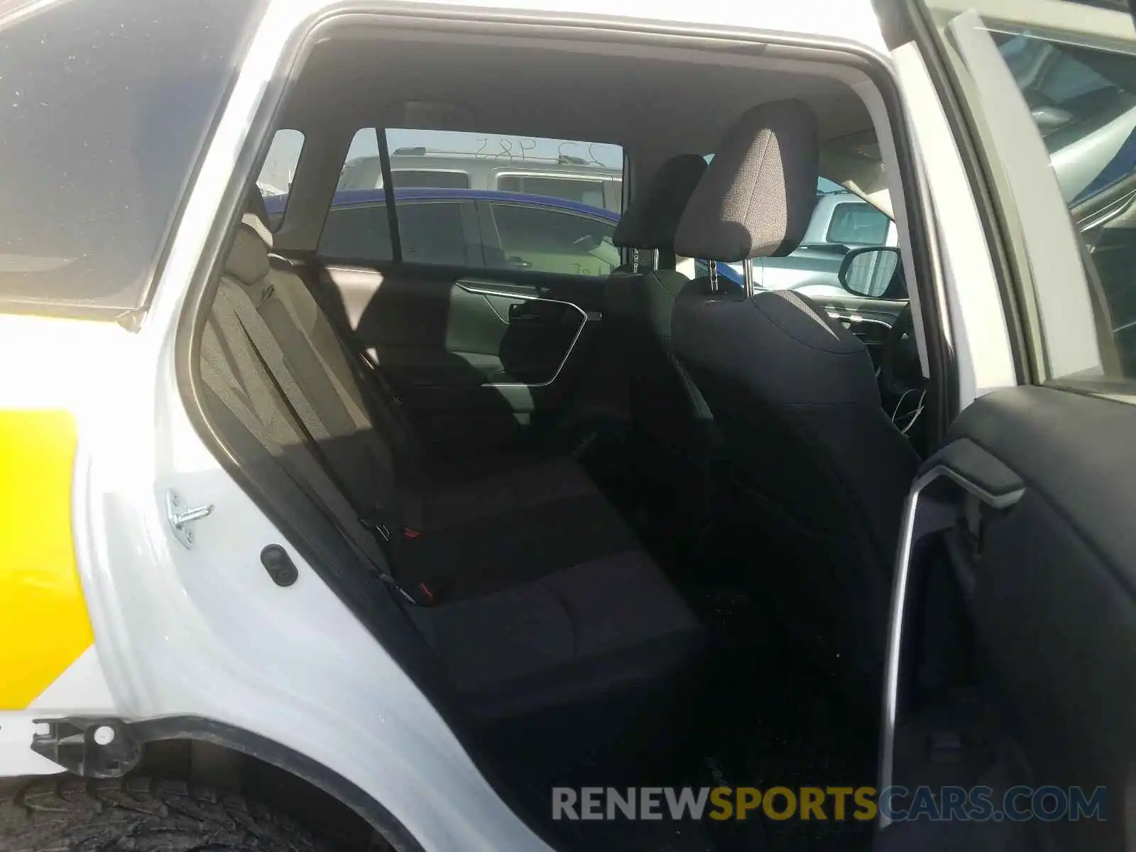 6 Photograph of a damaged car 2T3B1RFV5KW067091 TOYOTA RAV4 2019