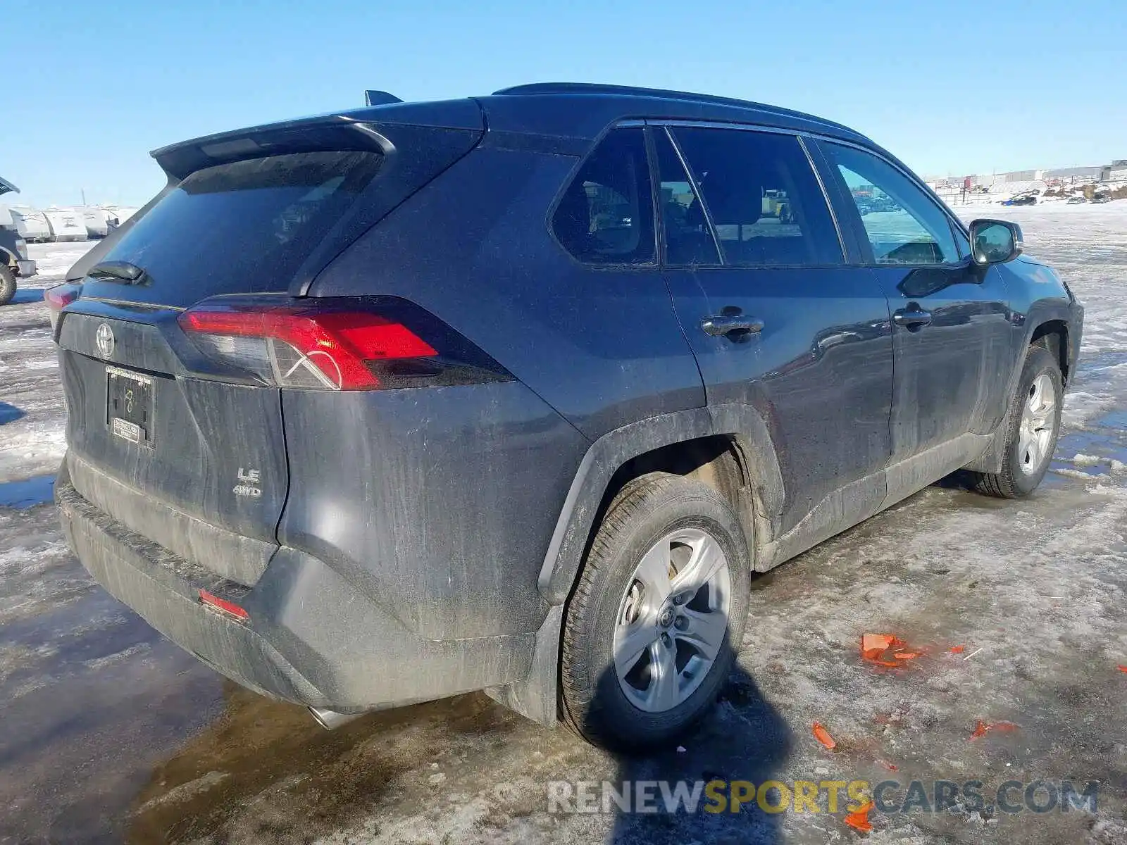 4 Photograph of a damaged car 2T3B1RFV5KW078446 TOYOTA RAV4 2019