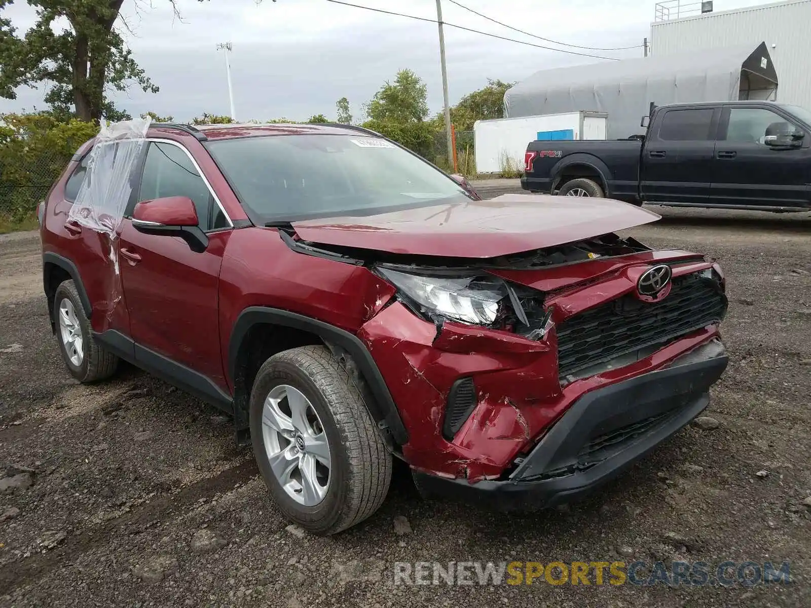 1 Photograph of a damaged car 2T3B1RFV6KW009829 TOYOTA RAV4 2019