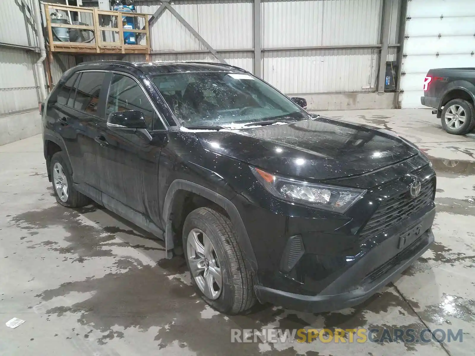 1 Фотография поврежденного автомобиля 2T3B1RFV6KW036061 TOYOTA RAV4 2019