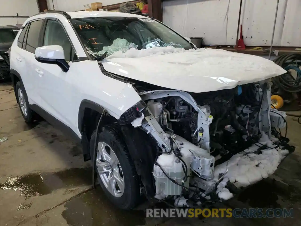 1 Photograph of a damaged car 2T3B1RFV7KC037950 TOYOTA RAV4 2019