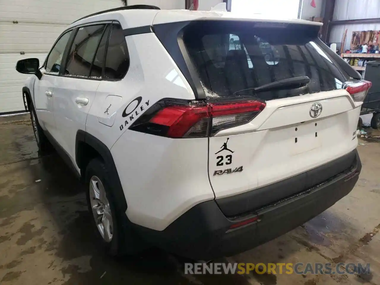 3 Фотография поврежденного автомобиля 2T3B1RFV7KC037950 TOYOTA RAV4 2019