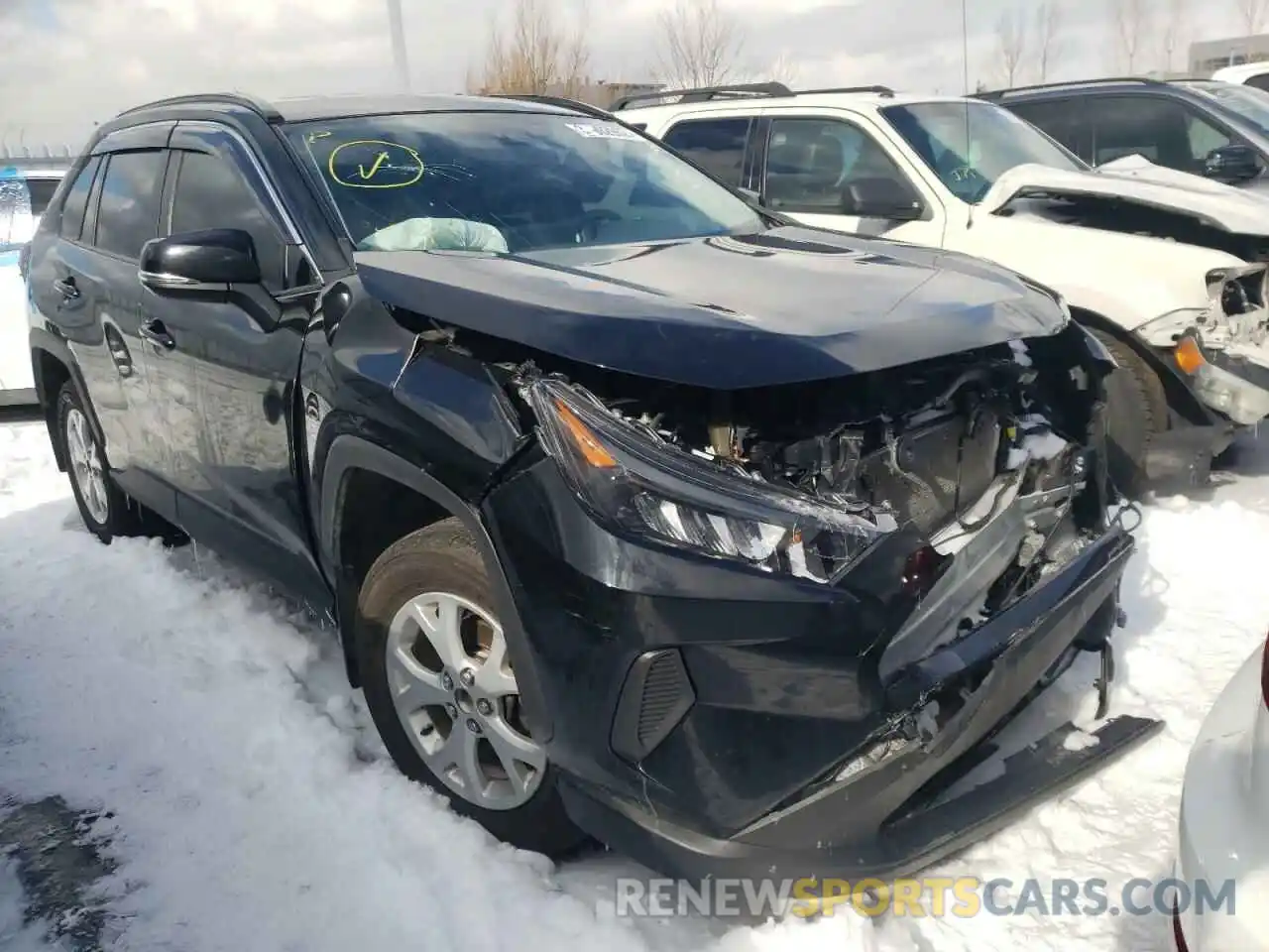 1 Photograph of a damaged car 2T3B1RFV7KW019785 TOYOTA RAV4 2019