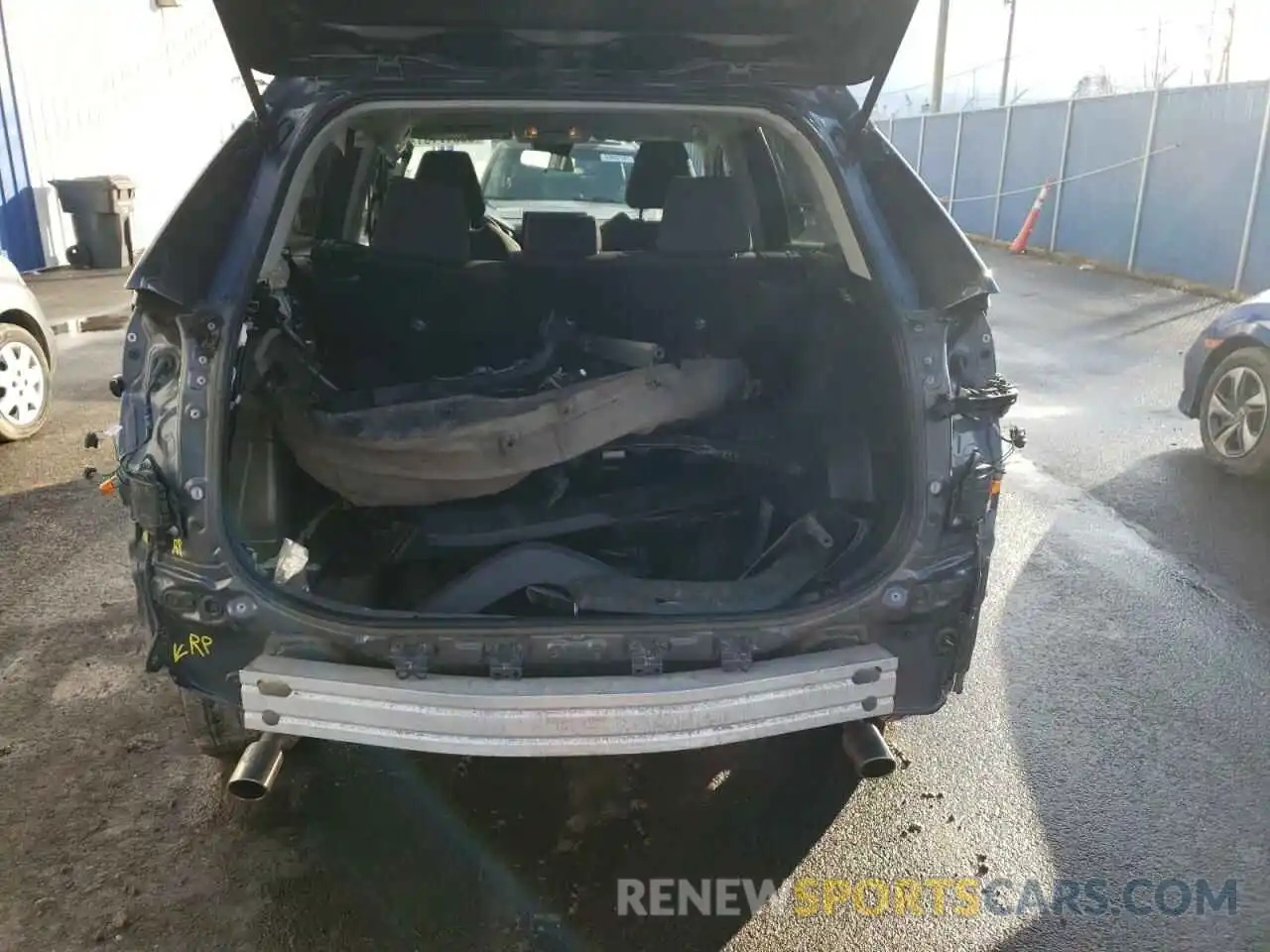 9 Photograph of a damaged car 2T3B1RFV7KW029992 TOYOTA RAV4 2019