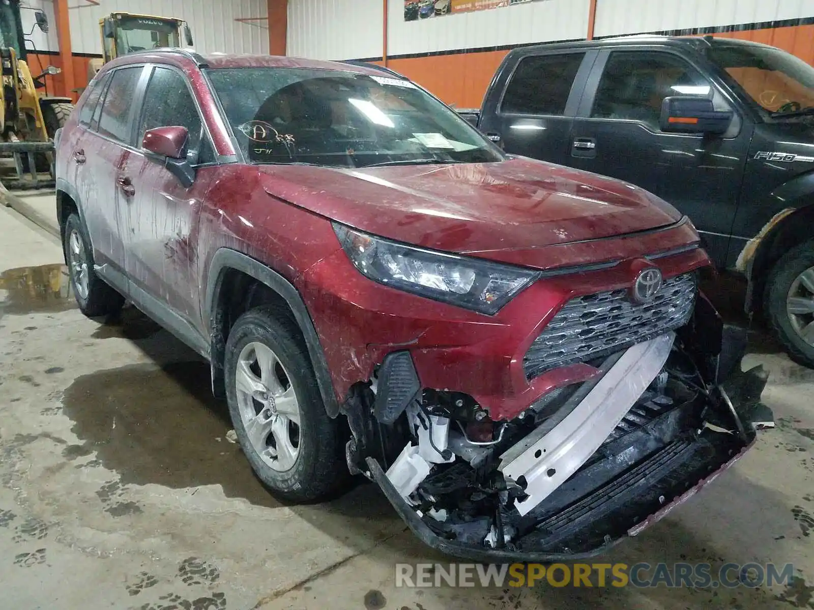 1 Photograph of a damaged car 2T3B1RFV7KW032763 TOYOTA RAV4 2019