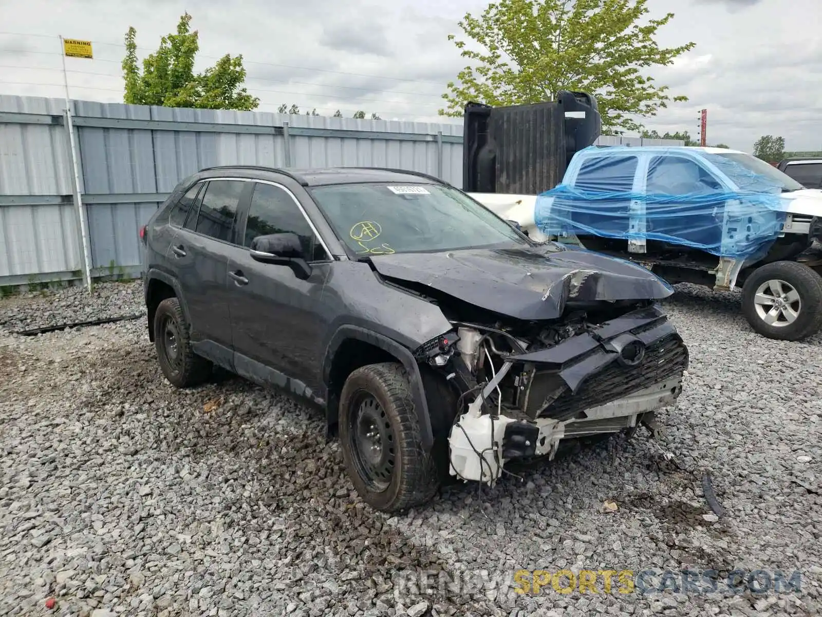 1 Photograph of a damaged car 2T3B1RFV8KC027234 TOYOTA RAV4 2019