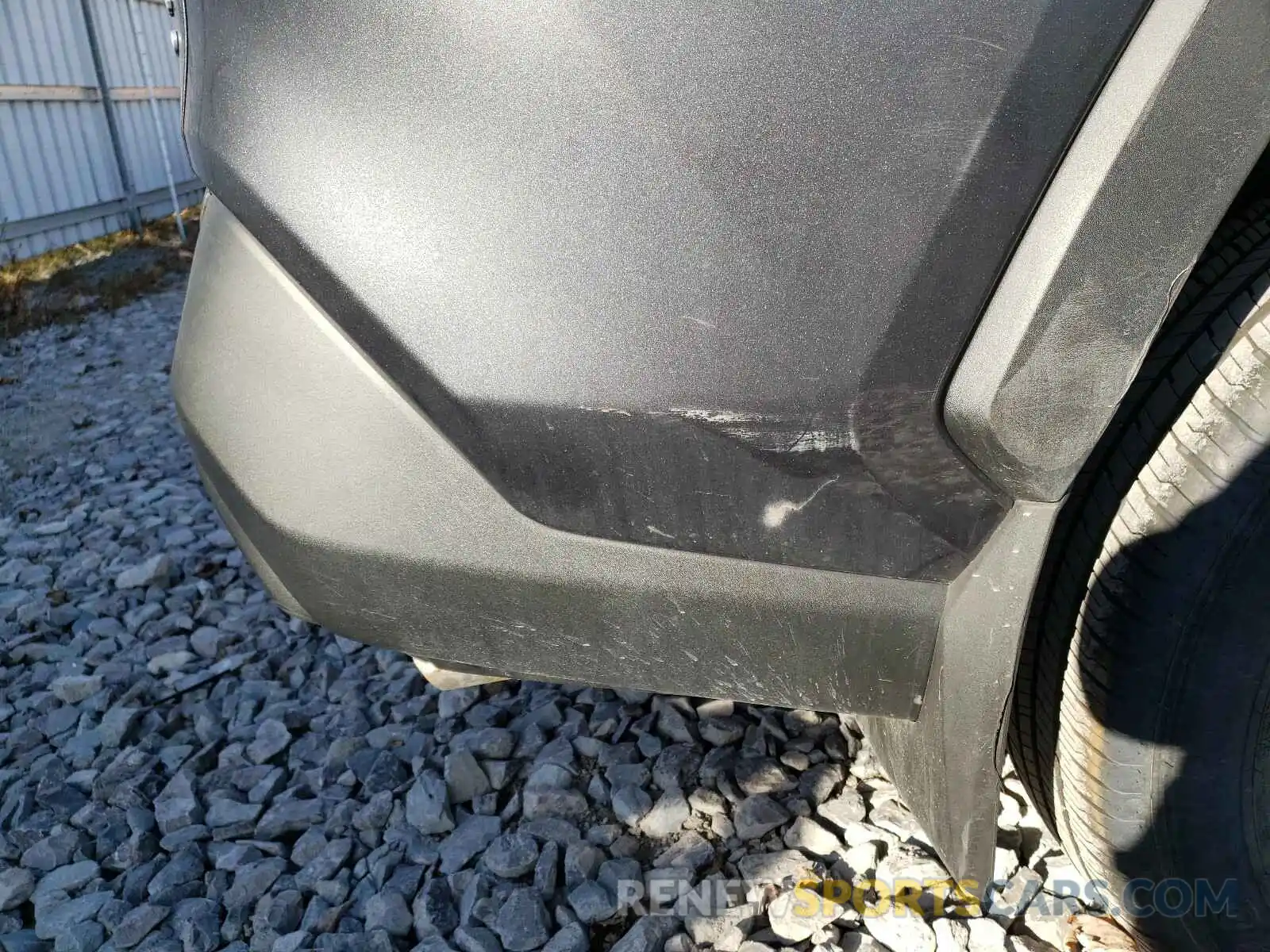 9 Photograph of a damaged car 2T3B1RFV8KW079302 TOYOTA RAV4 2019