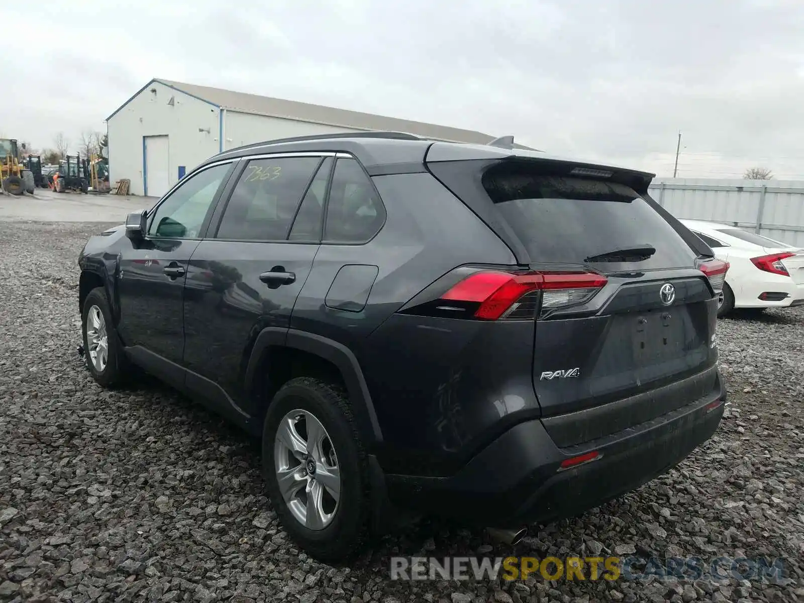 3 Фотография поврежденного автомобиля 2T3B1RFV9KW011669 TOYOTA RAV4 2019