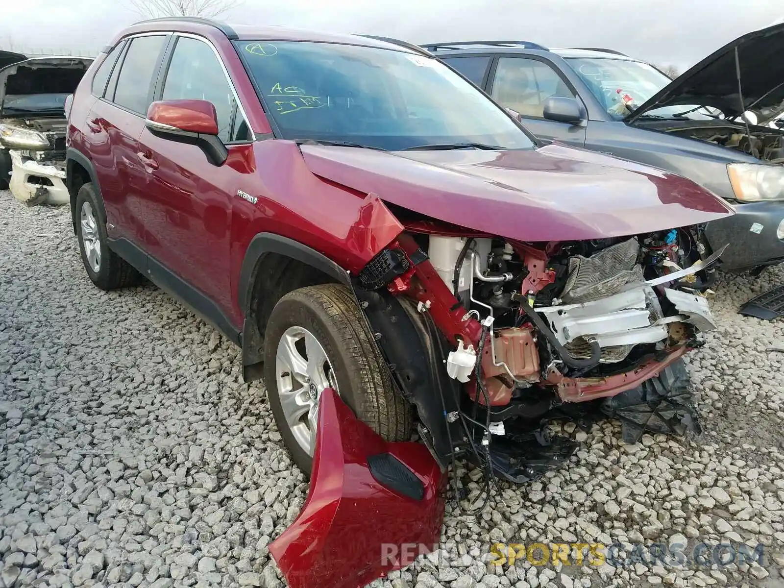 1 Фотография поврежденного автомобиля 2T3BWRFV2KW032574 TOYOTA RAV4 2019