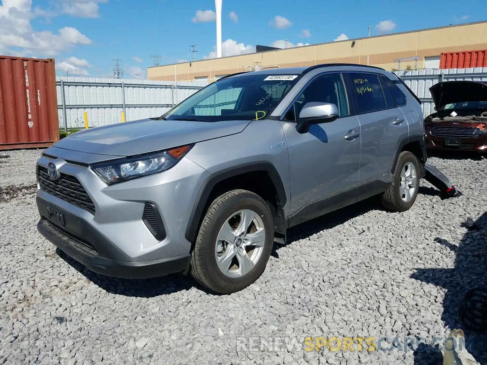 2 Photograph of a damaged car 2T3BWRFV3KW011118 TOYOTA RAV4 2019